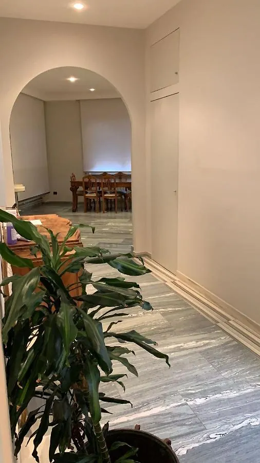Pacuvio Vatican House Rom